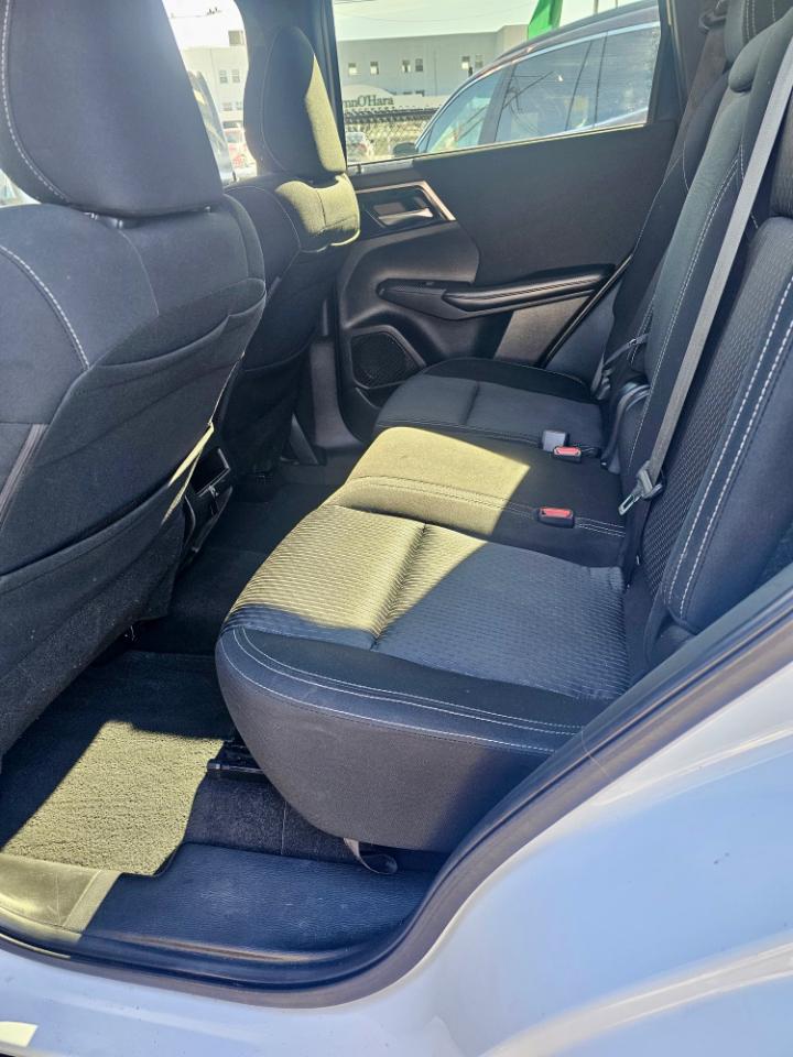 Mitsubishi Outlander ES 4WD 2022