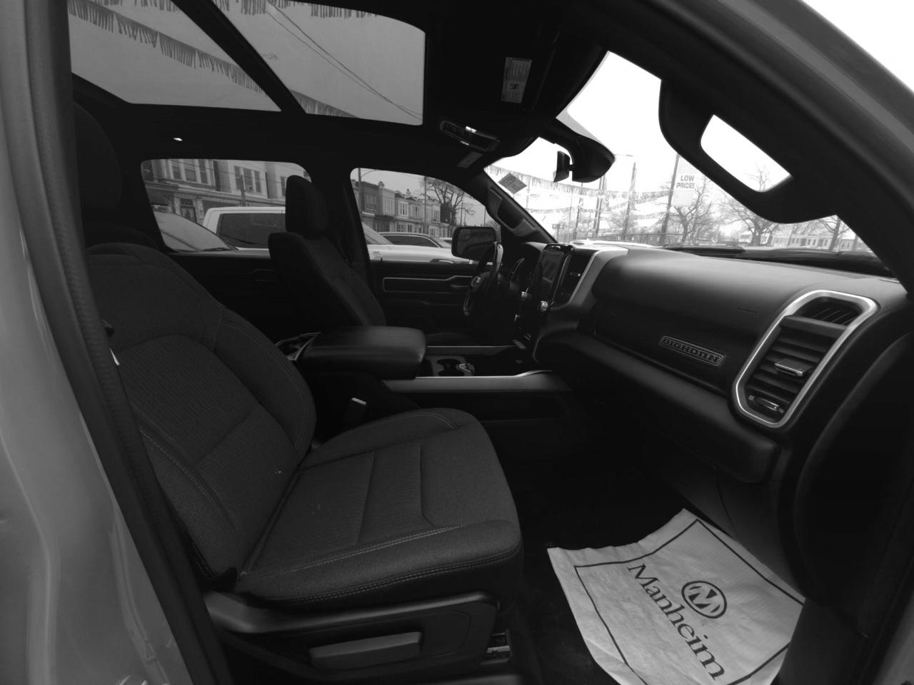 RAM 1500 Big Horn Crew Cab SWB 4WD 2020