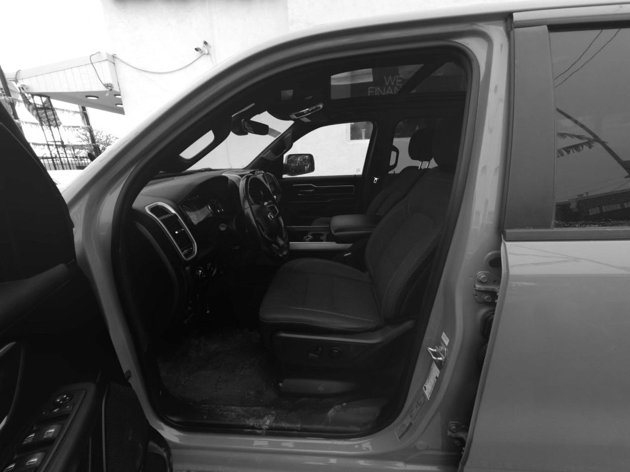 RAM 1500 Big Horn Crew Cab SWB 4WD 2020