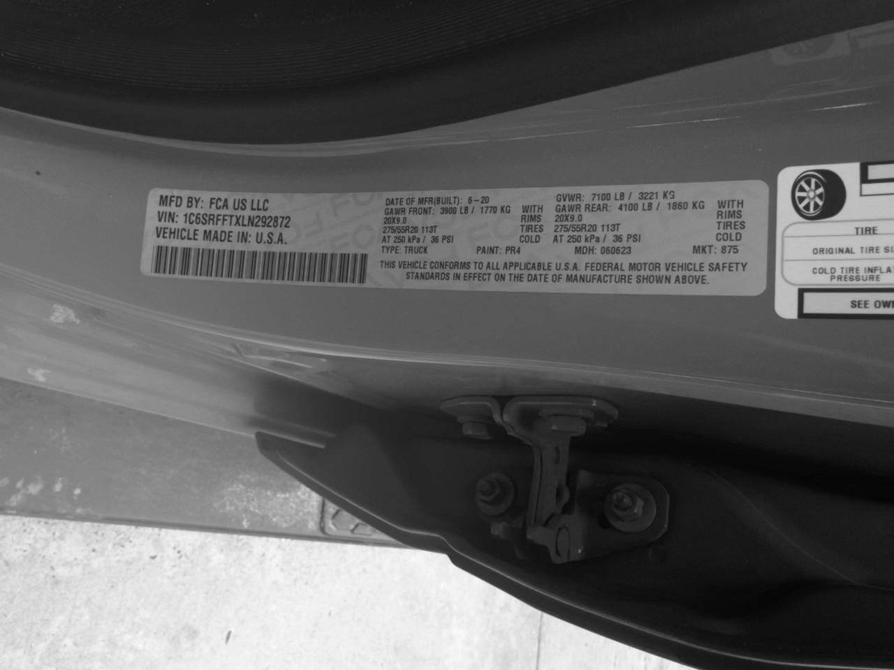 RAM 1500 Big Horn Crew Cab SWB 4WD 2020