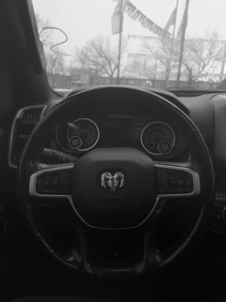 RAM 1500 Big Horn Crew Cab SWB 4WD 2020