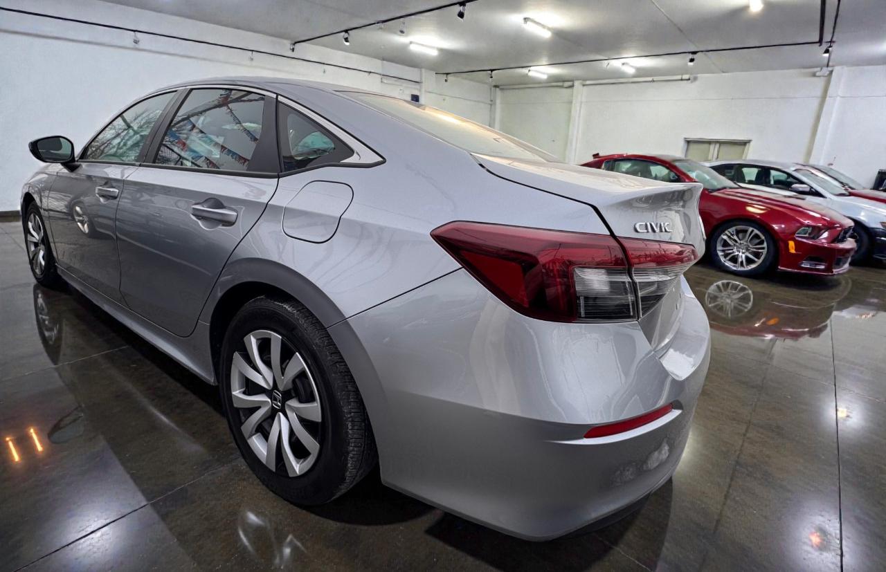 Honda Civic LX Sedan CVT 2025