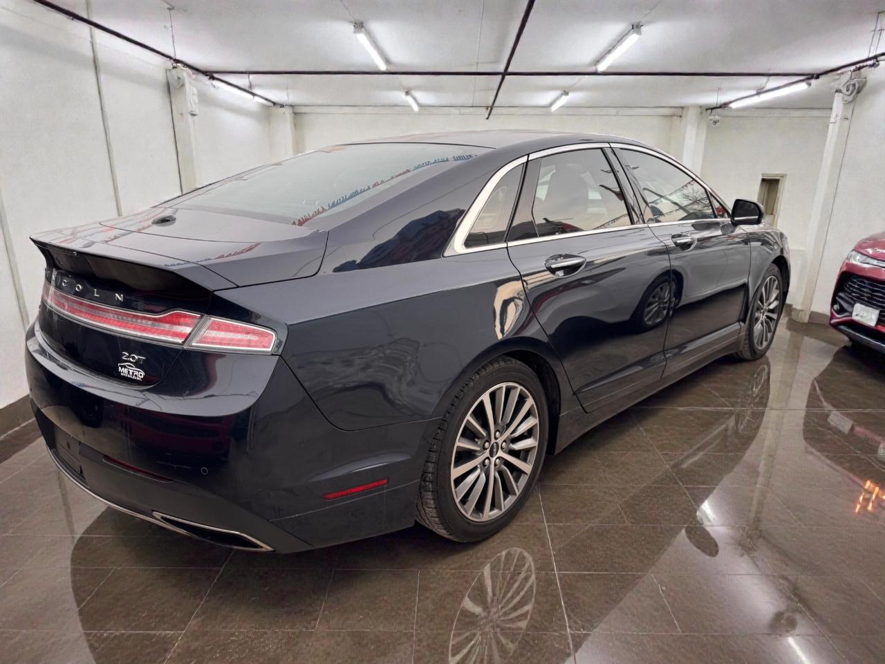 Lincoln MKZ Base 2020
