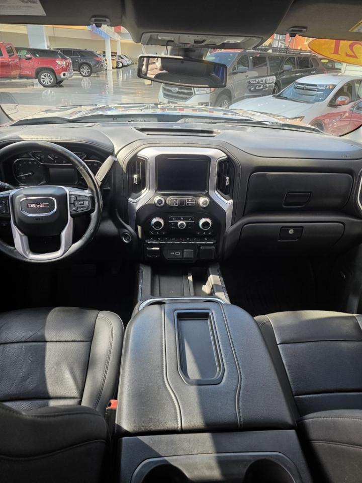 GMC Sierra 1500 4WD Crew Cab 143.5" SLT 2021