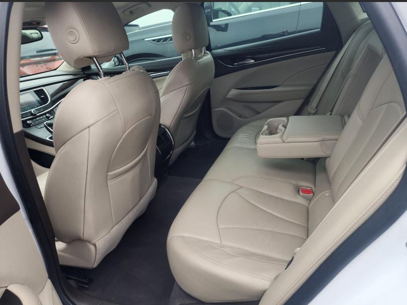 Buick LaCrosse 4dr Sdn Premium 1 FWD 2018