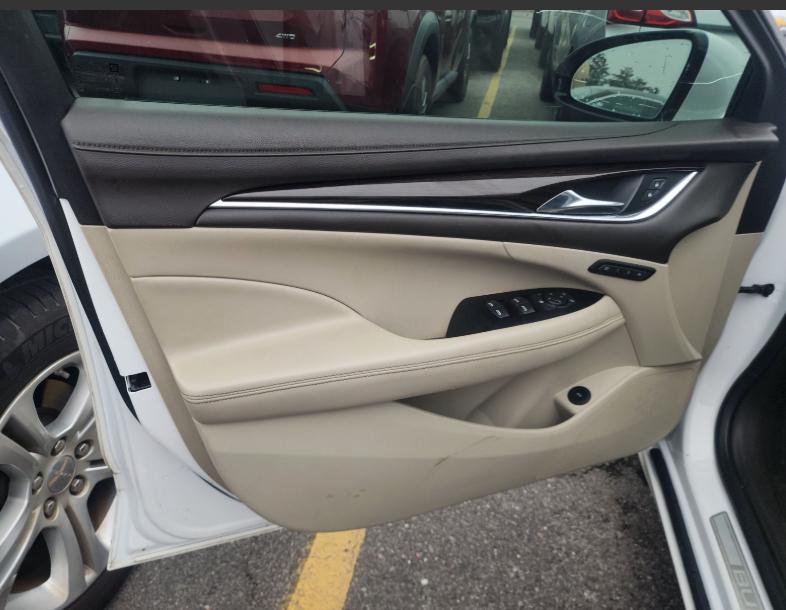 Buick LaCrosse 4dr Sdn Premium 1 FWD 2018