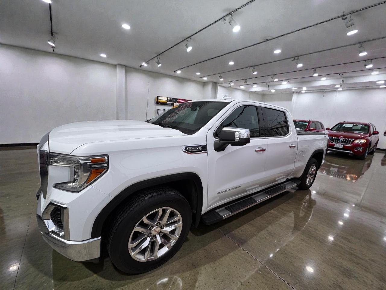 GMC Sierra 1500 SLT Crew Cab Long Box 4WD 2019