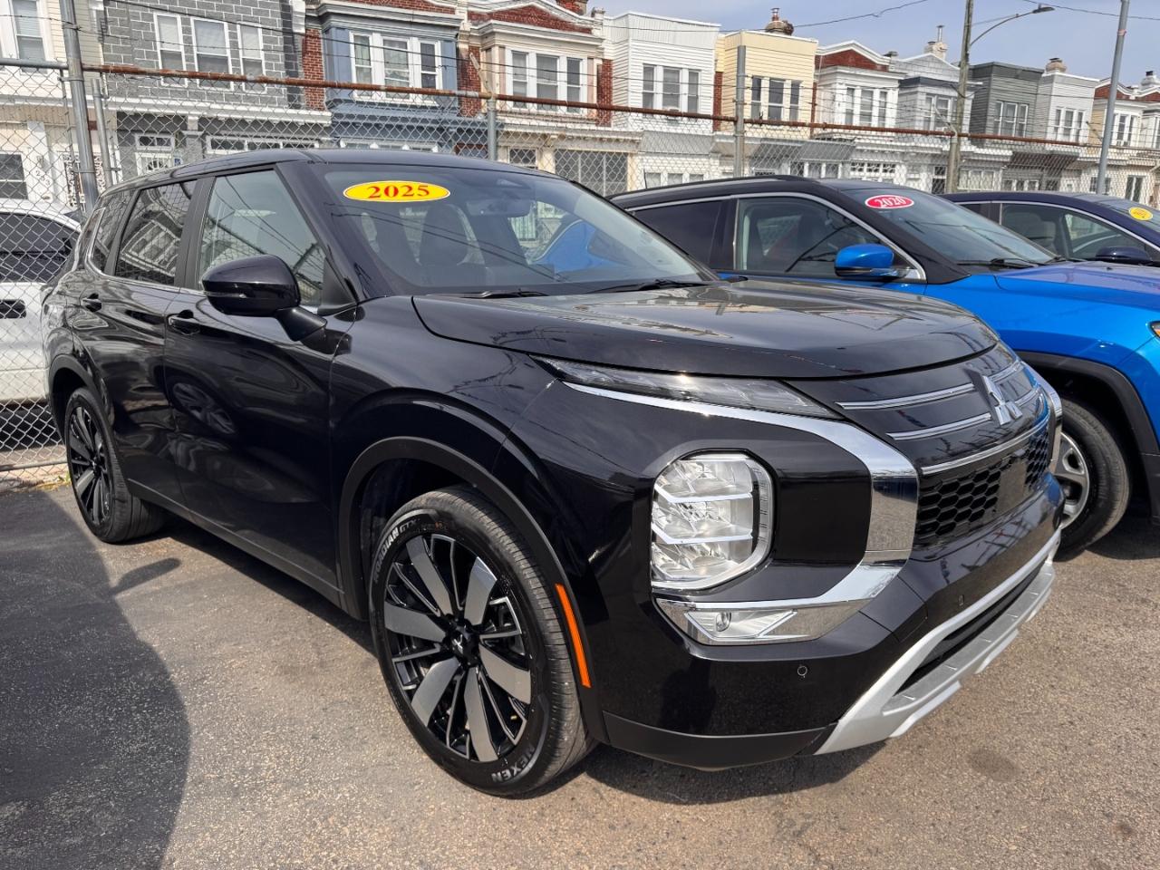 Mitsubishi Outlander SE 2WD 2025