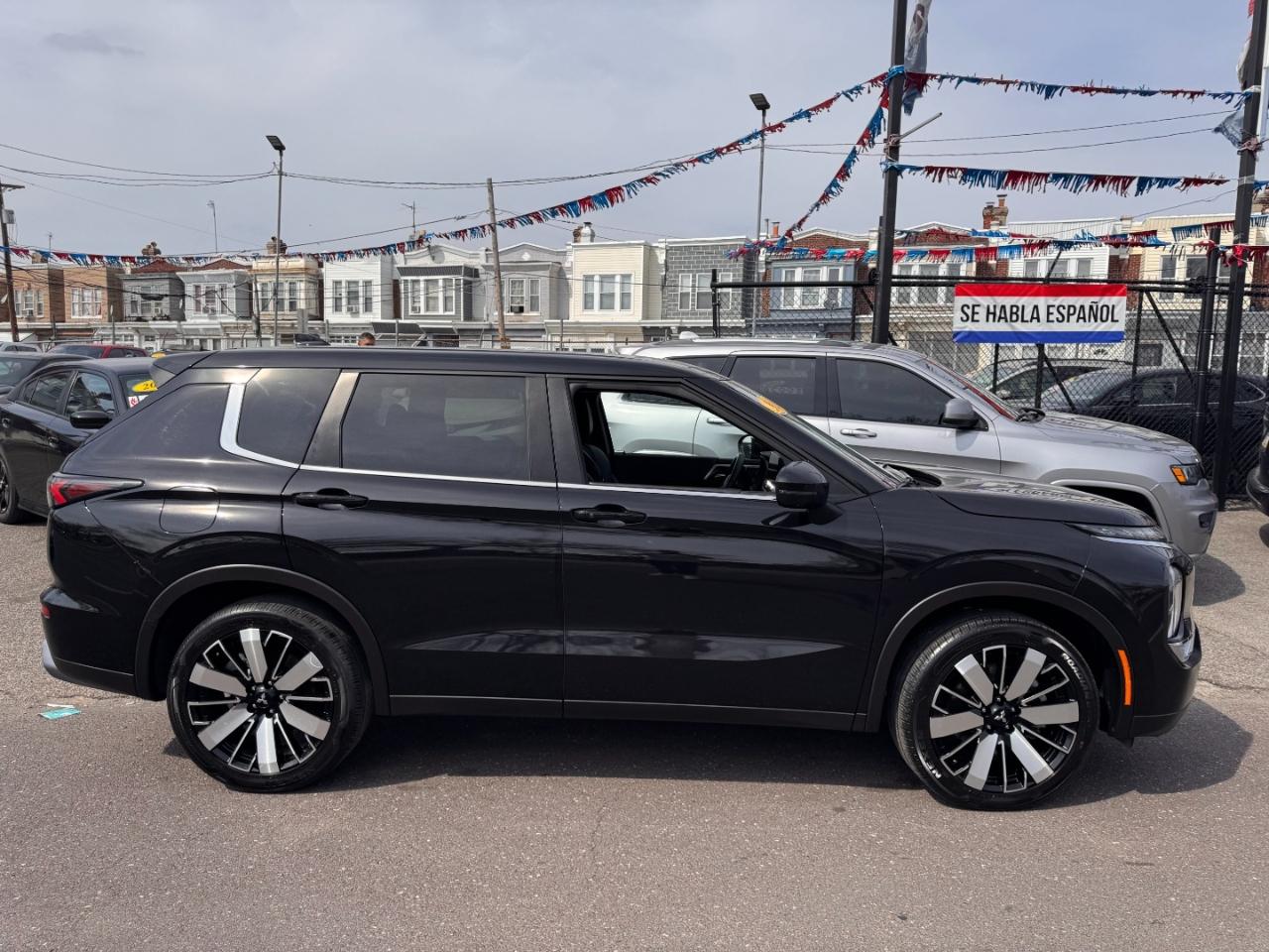 Mitsubishi Outlander SE 2WD 2025