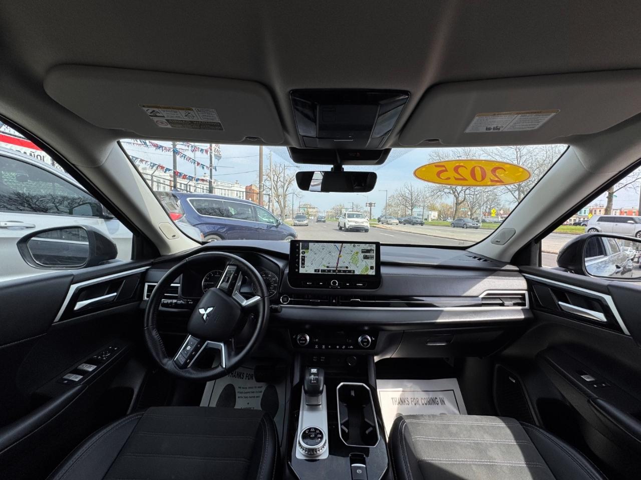 Mitsubishi Outlander SE 2WD 2025