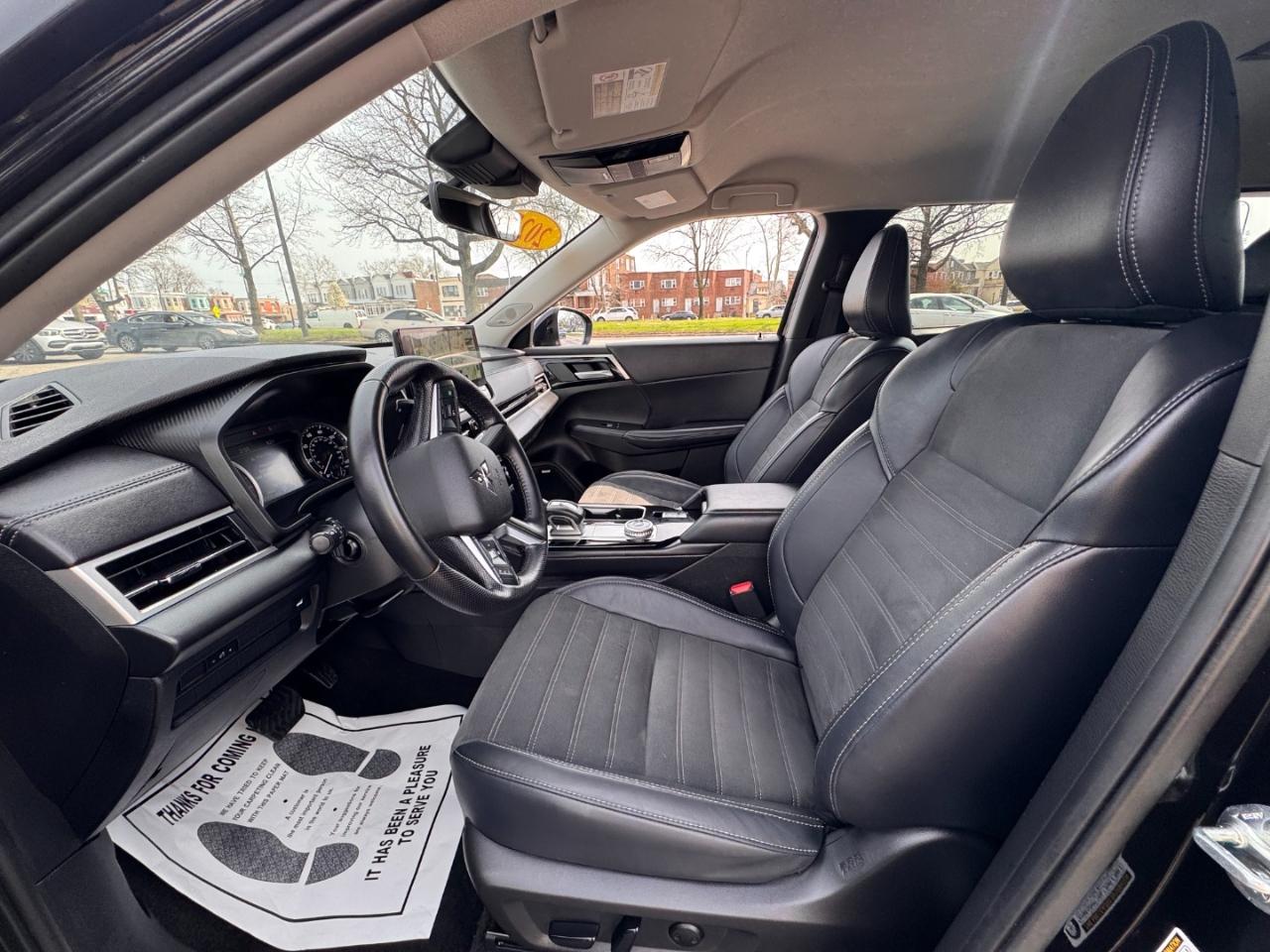 Mitsubishi Outlander SE 2WD 2025