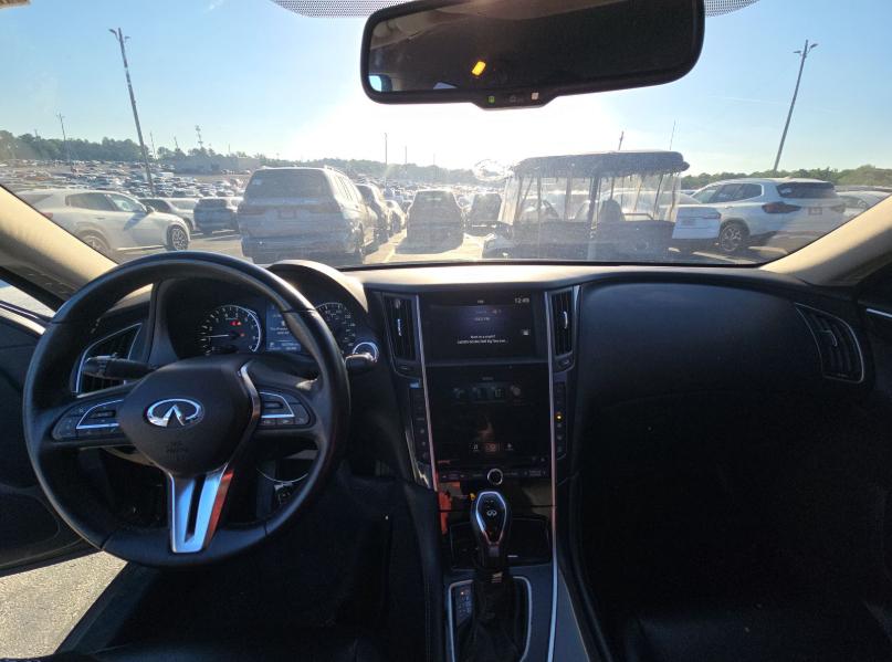 Infiniti Q50 3.0t PURE RWD 2021