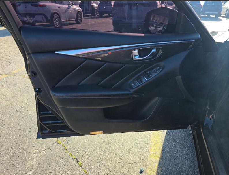 Infiniti Q50 3.0t PURE RWD 2021