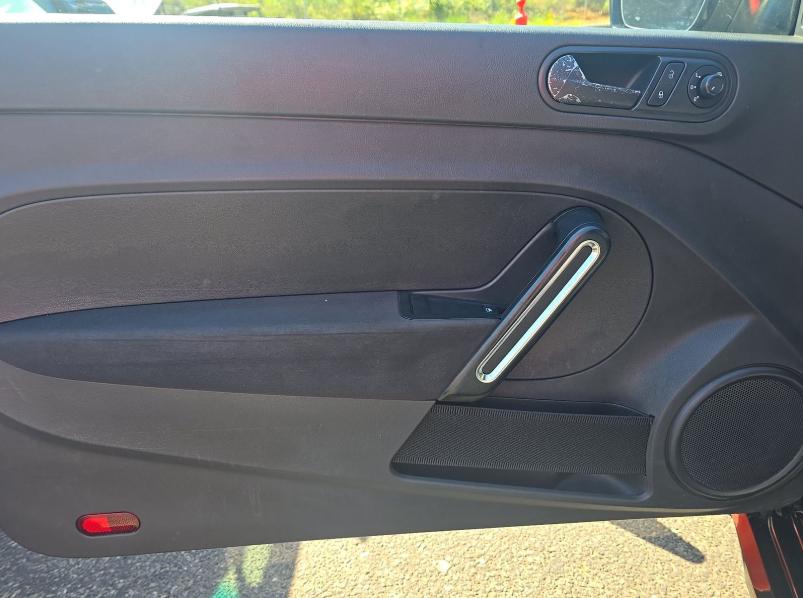 Volkswagen Beetle 1.8T 6A Fleet 2015