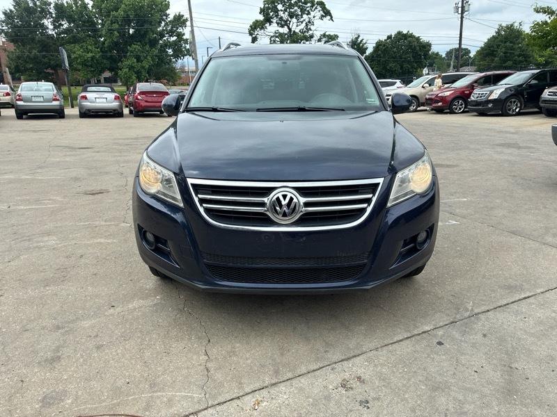 Volkswagen Tiguan S 4Motion 2011