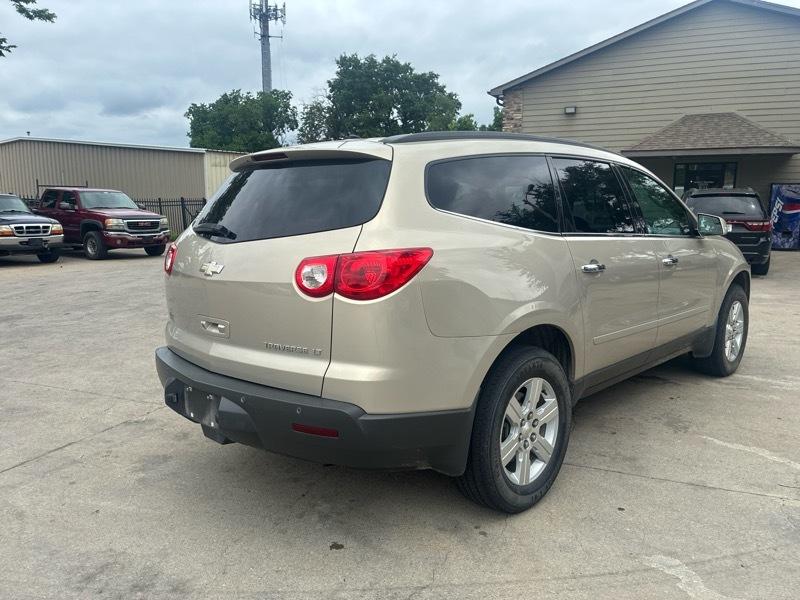 Chevrolet Traverse LT1 FWD 2010