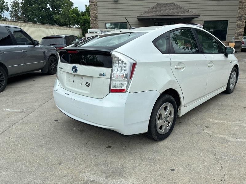 Toyota Prius Prius V 2010