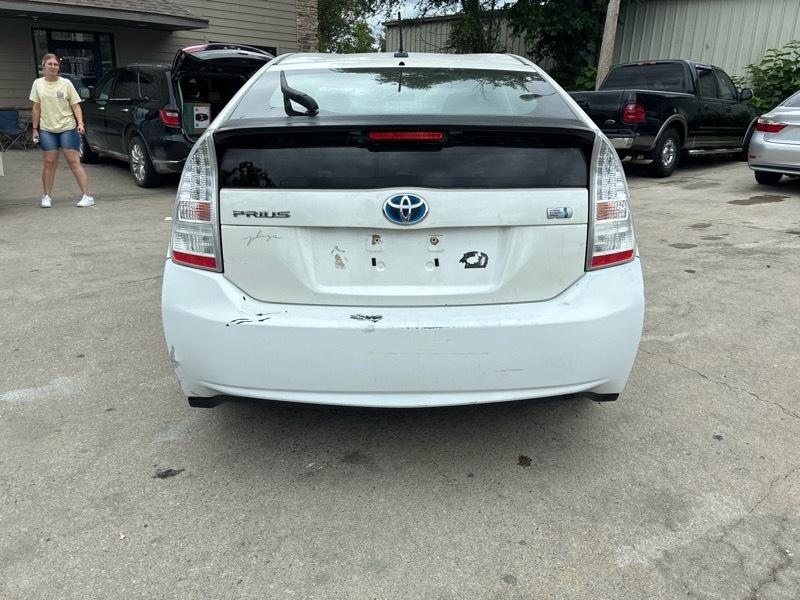 Toyota Prius Prius V 2010