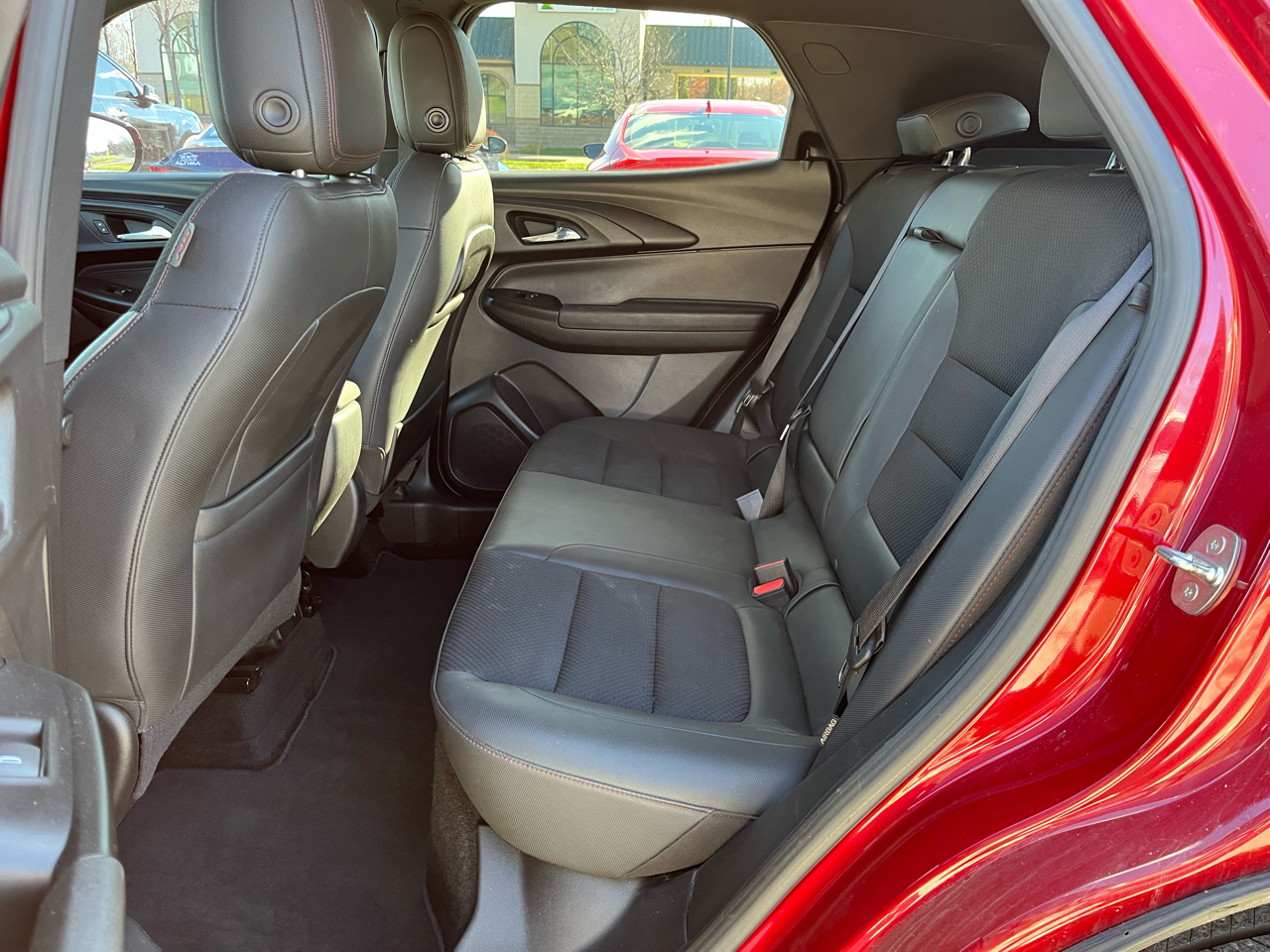 2021 Chevrolet Trailblazer RS photo 2