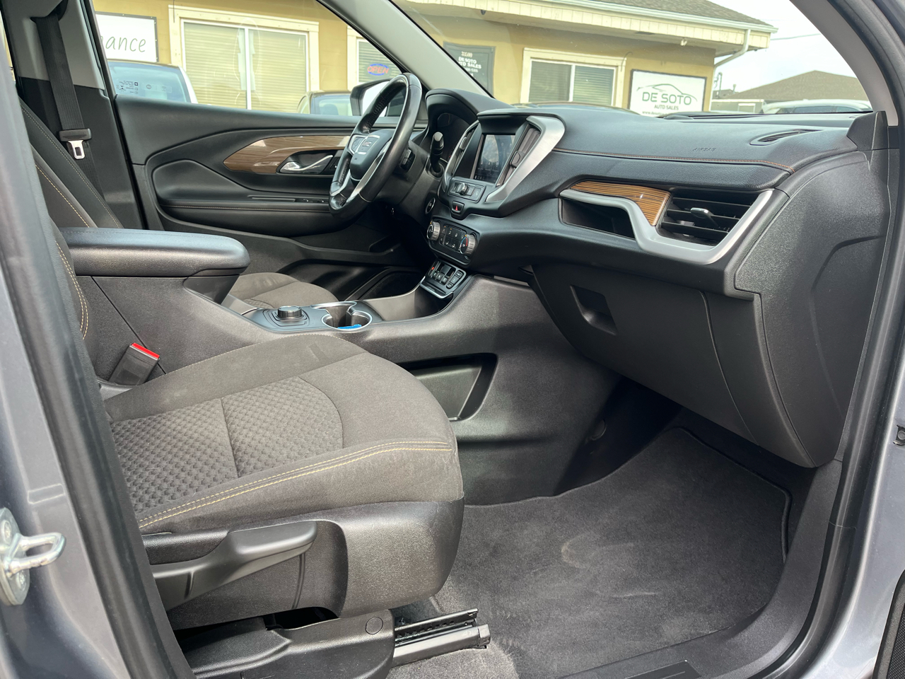 GMC Terrain FWD 4dr SLE 2020