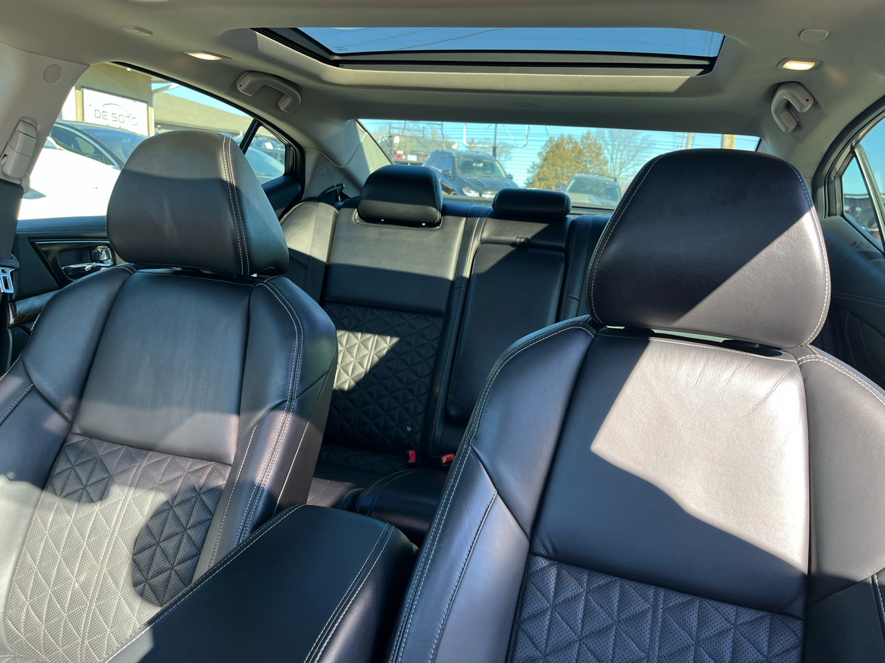 Nissan Maxima 4dr Sdn 3.5 Platinum 2016