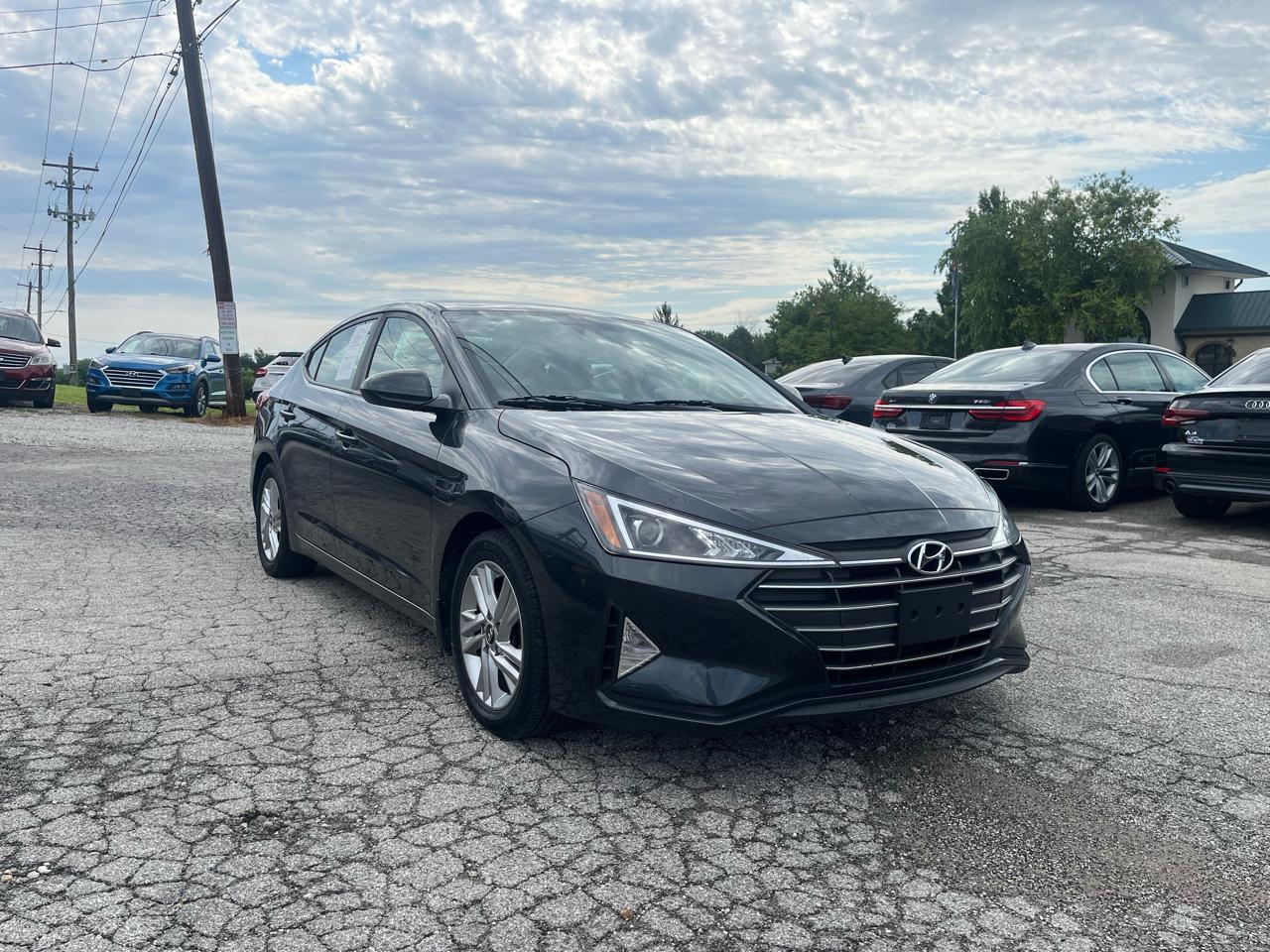 Hyundai Elantra SEL 2020
