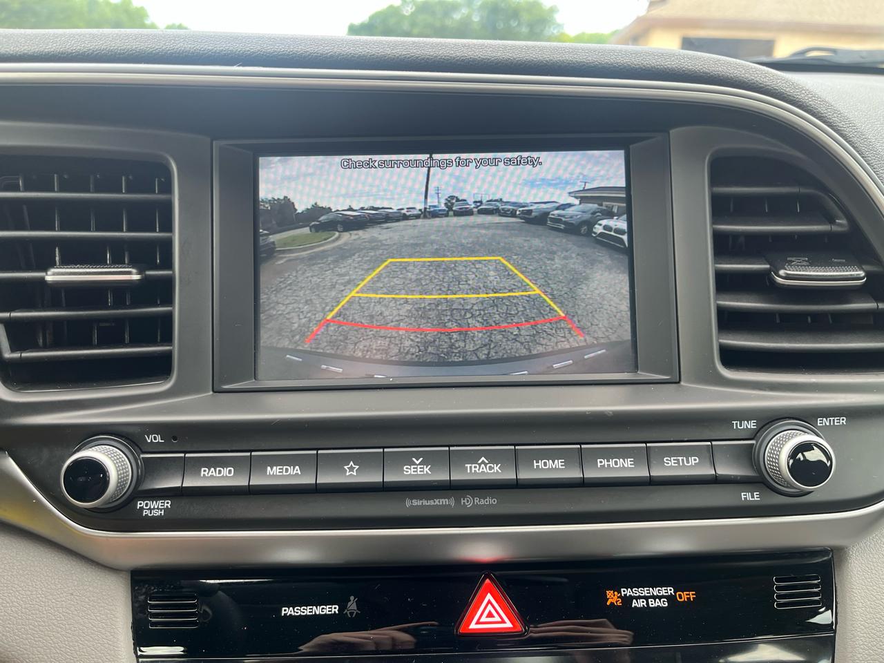 Hyundai Elantra SEL 2020