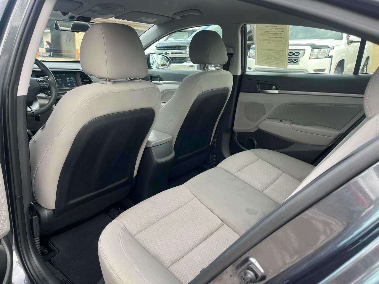 Hyundai Elantra SEL 2020