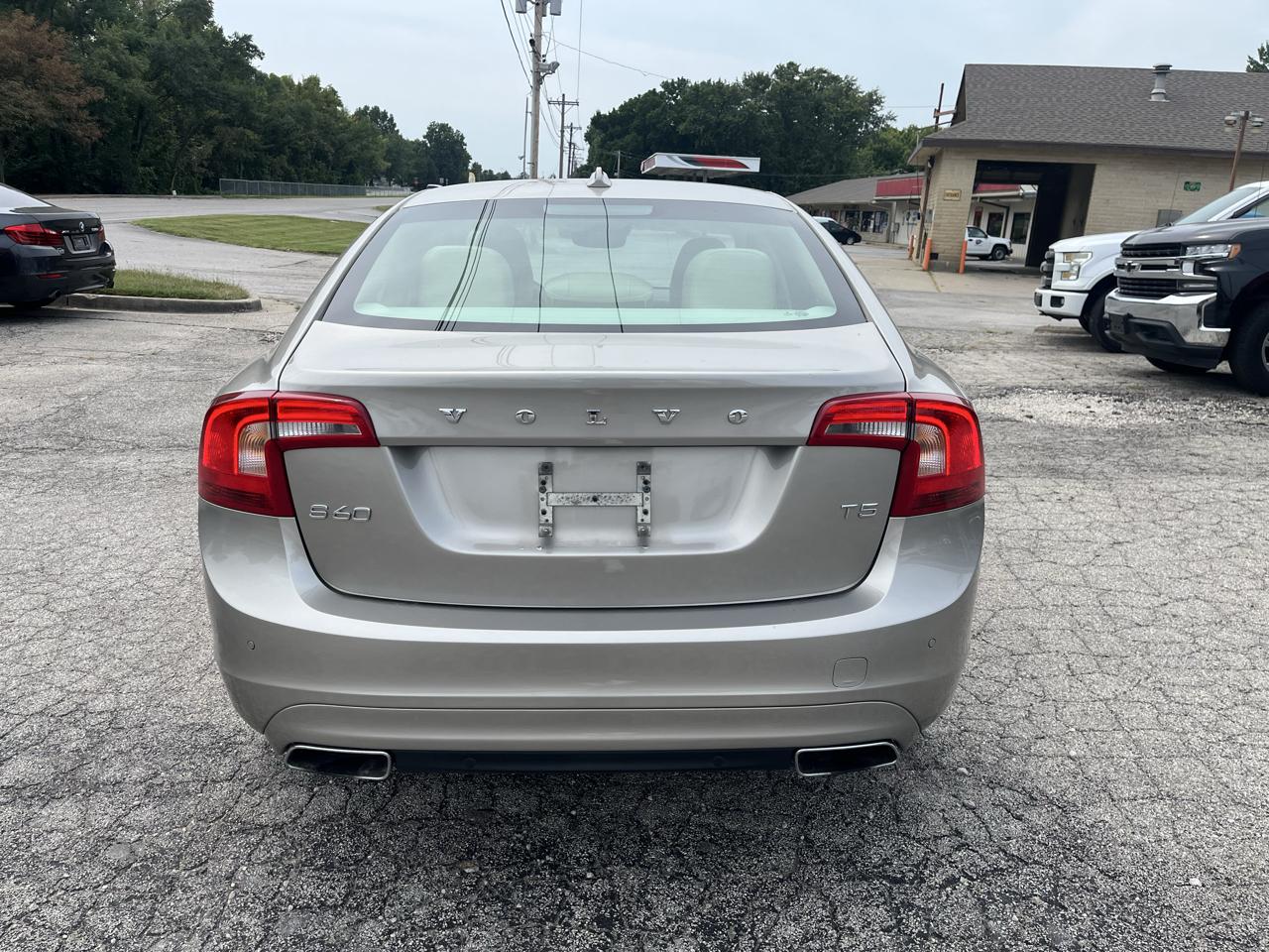 Volvo S60  2016