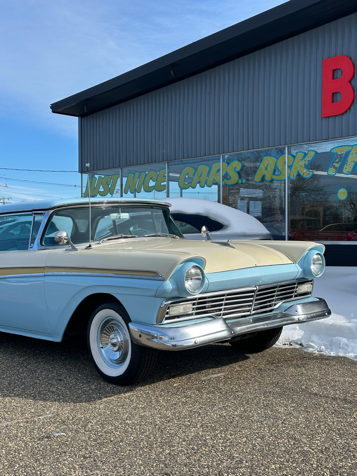 Ford Fairlane 500  1957