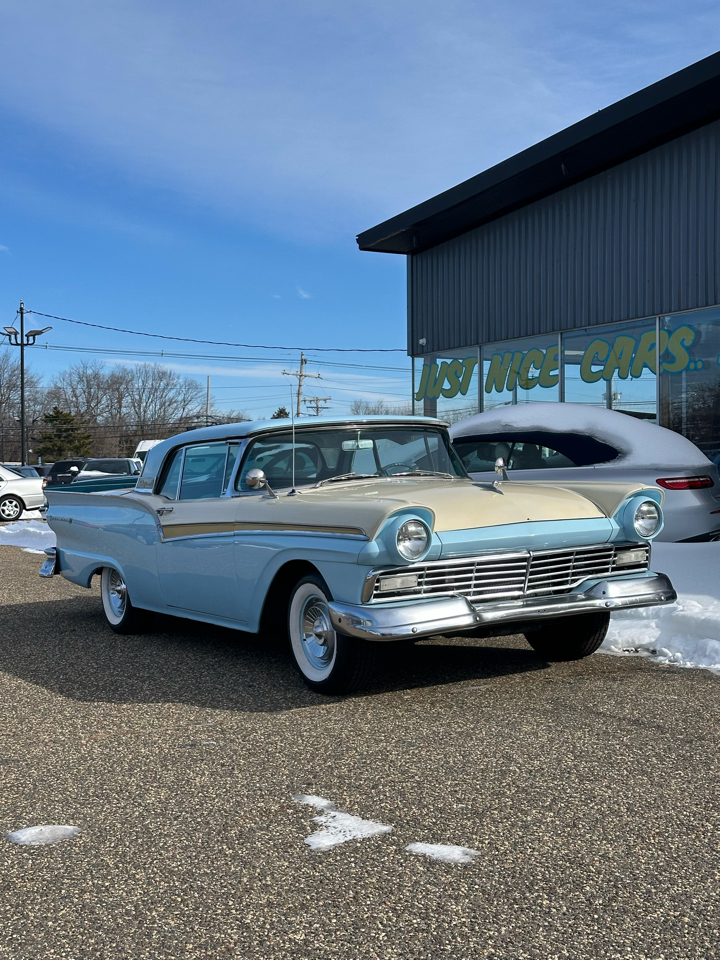 Ford Fairlane 500  1957