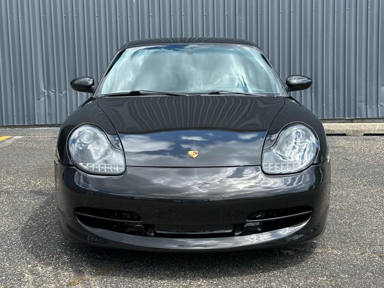 Porsche 911 Carrera 2dr Carrera 4 Cpe 6-Spd Manual 2001