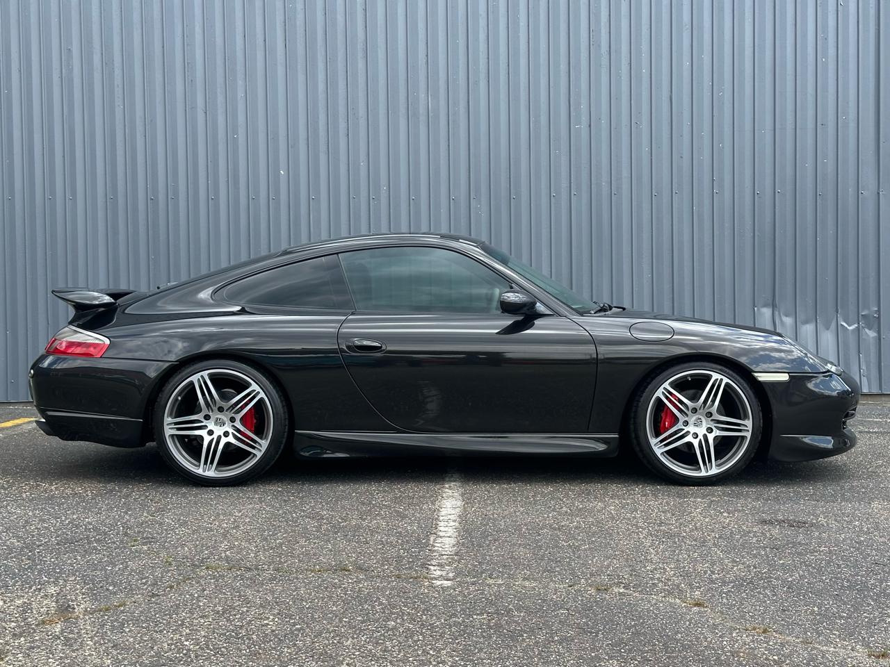 Porsche 911 Carrera 2dr Carrera 4 Cpe 6-Spd Manual 2001