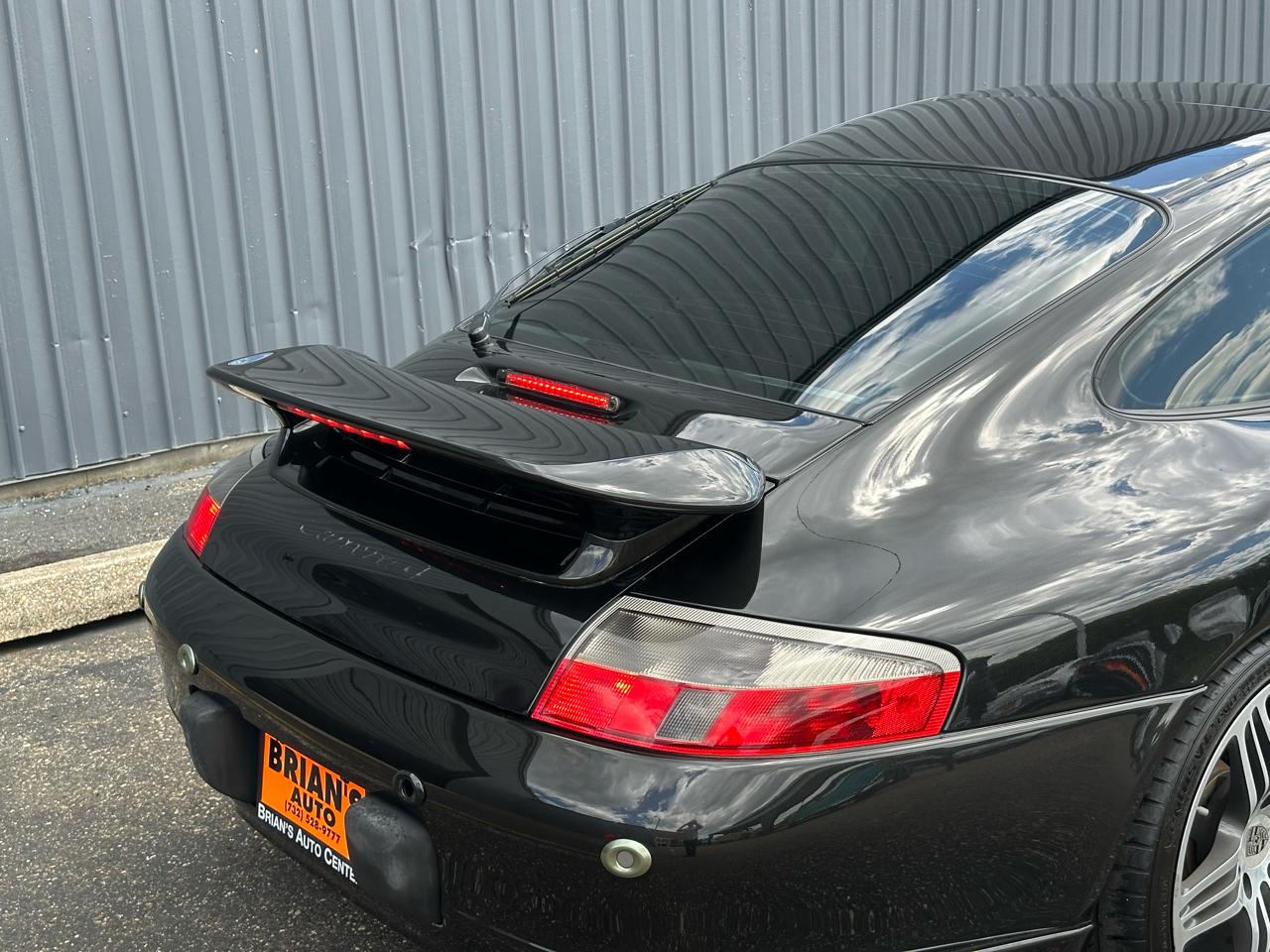 Porsche 911 Carrera 2dr Carrera 4 Cpe 6-Spd Manual 2001