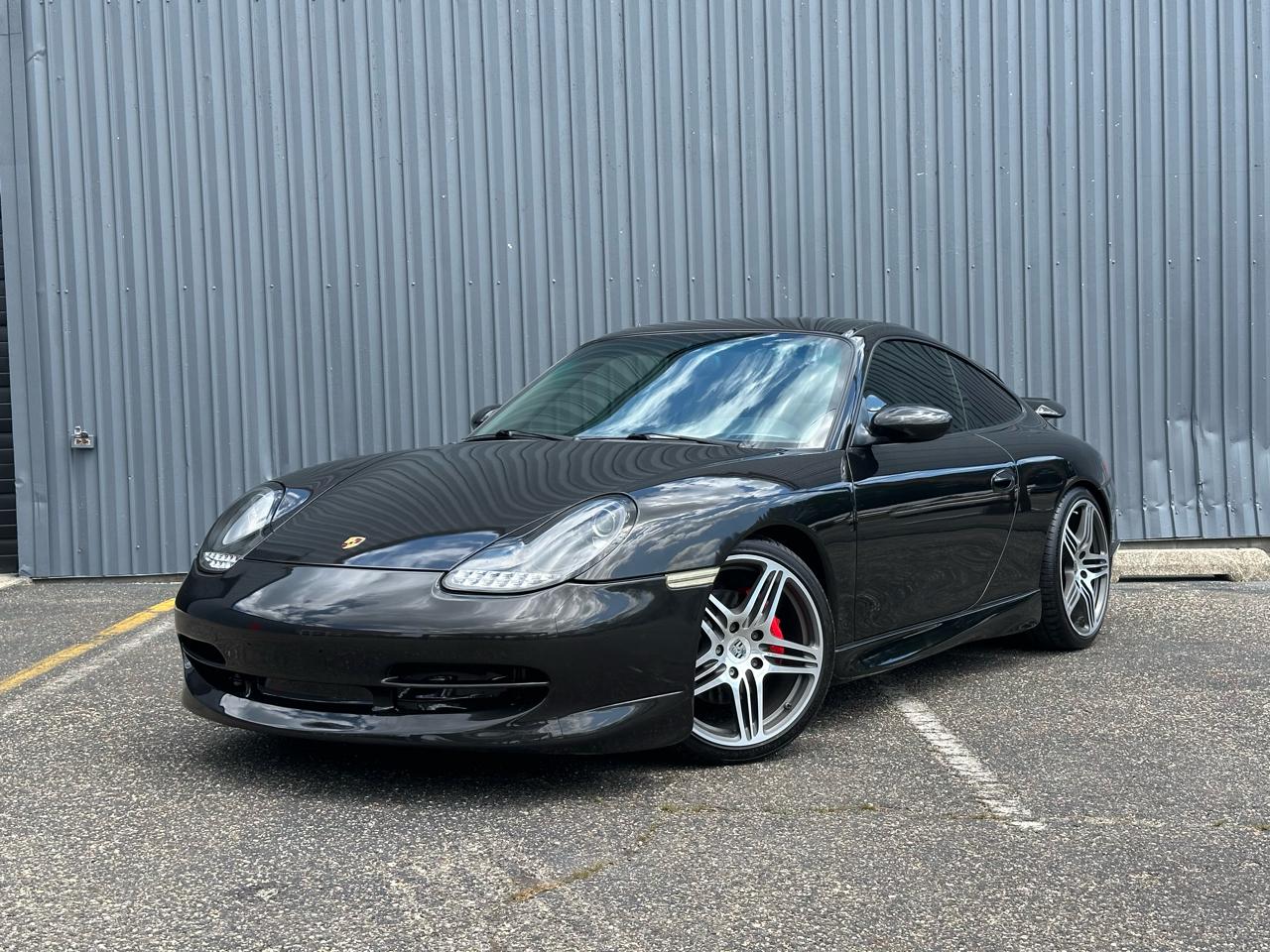 Porsche 911 Carrera 2dr Carrera 4 Cpe 6-Spd Manual 2001