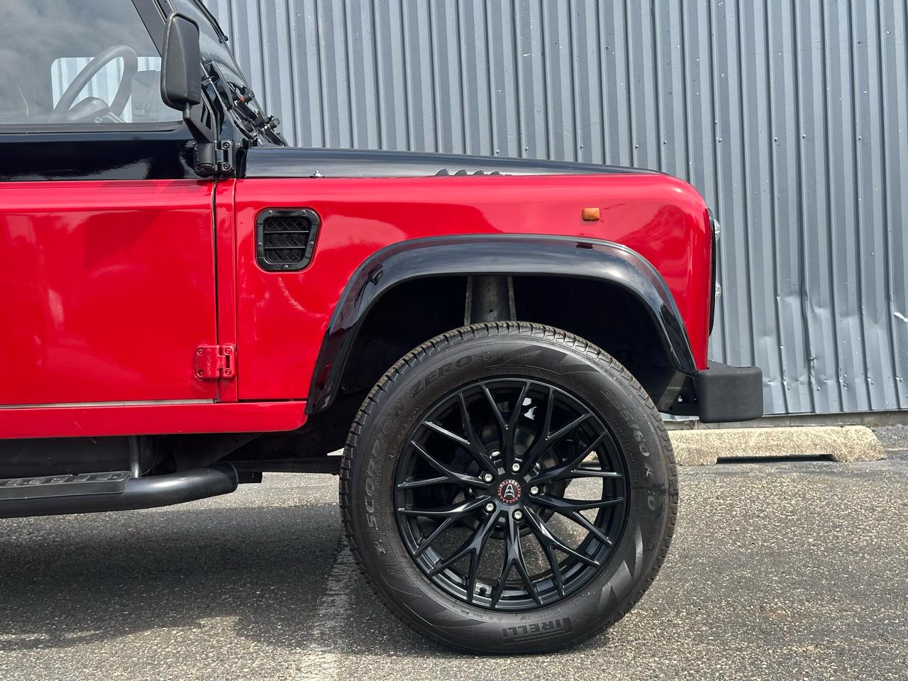 Land Rover Defender 90 Wagon 1991
