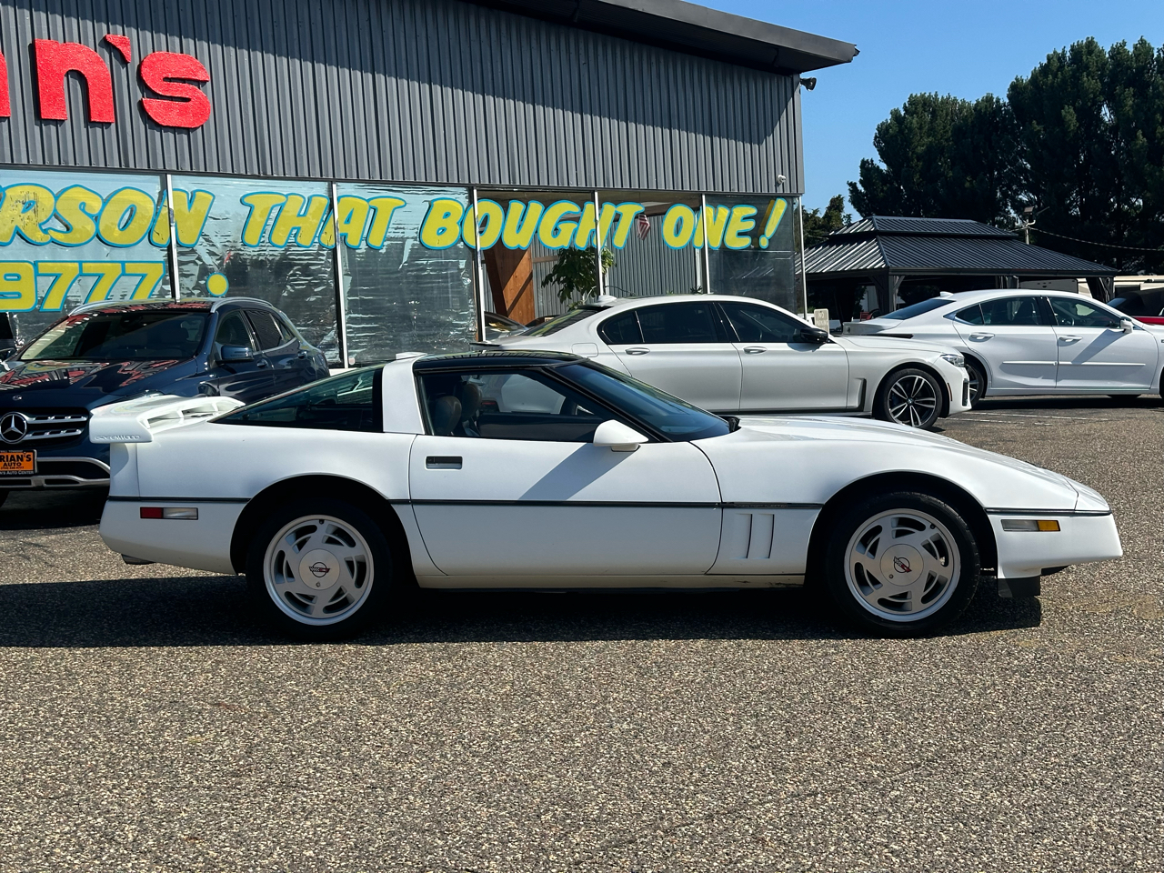 Chevrolet Corvette 2dr Coupe Hatchback 1989 Chevrolet Corvette 2dr Coupe Hatchback 1989