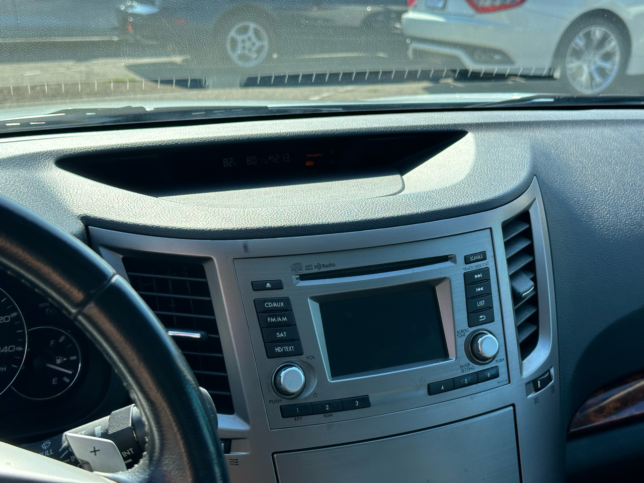 Subaru Legacy 4dr Sdn H4 Auto 2.5i Limited 2012 Subaru Legacy 4dr Sdn H4 Auto 2.5i Limited 2012