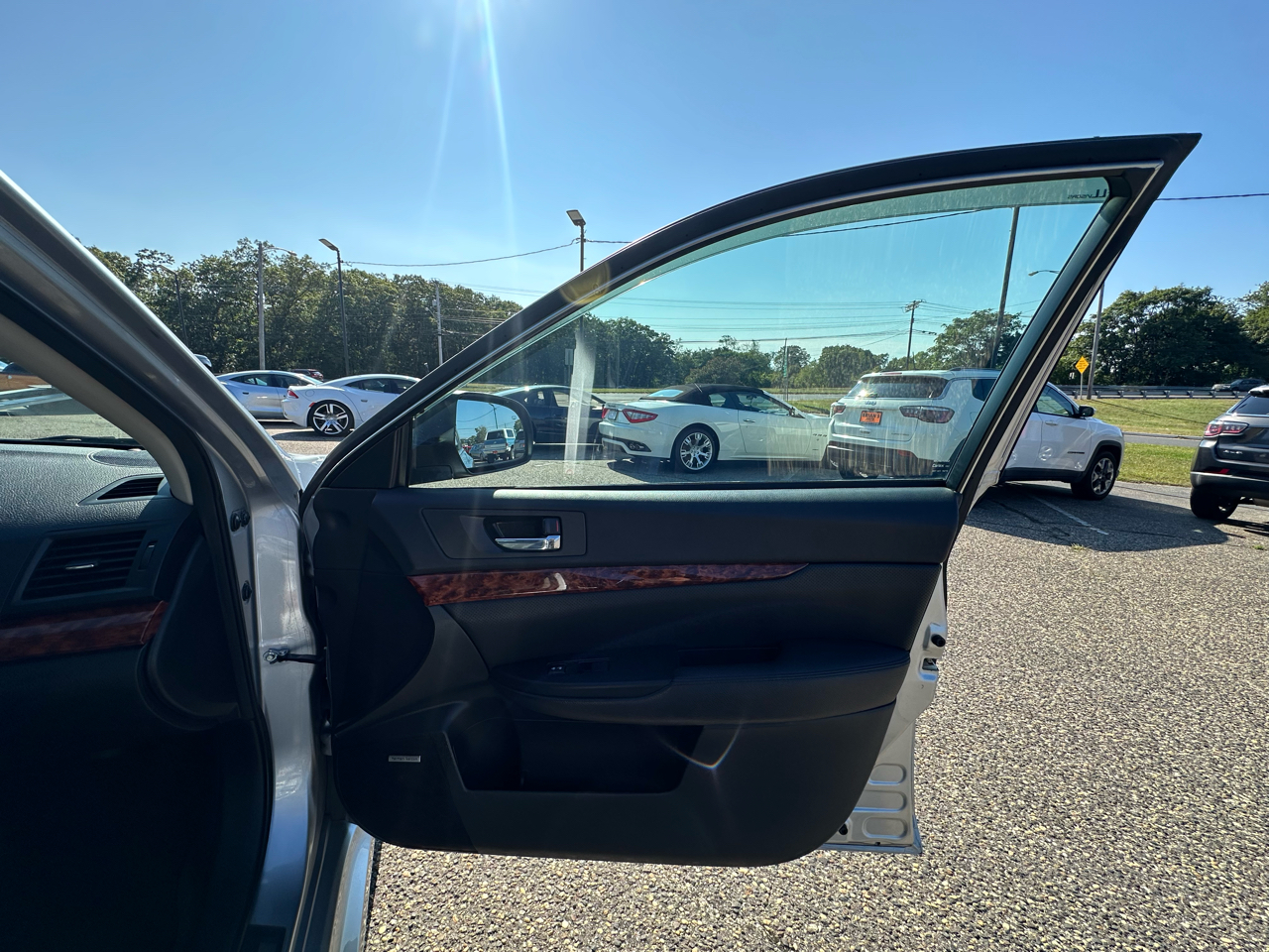 Subaru Legacy 4dr Sdn H4 Auto 2.5i Limited 2012 Subaru Legacy 4dr Sdn H4 Auto 2.5i Limited 2012