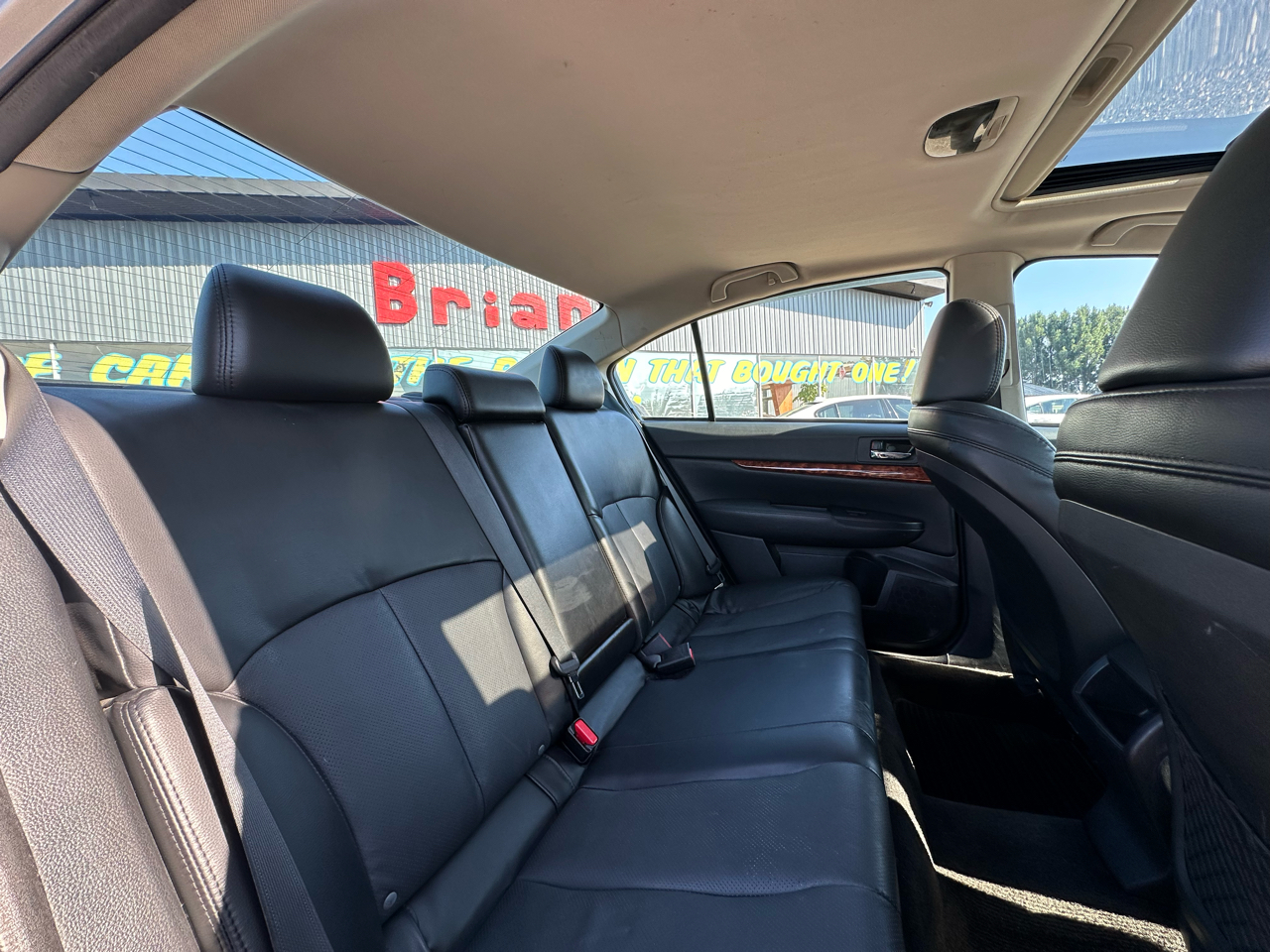 Subaru Legacy 4dr Sdn H4 Auto 2.5i Limited 2012 Subaru Legacy 4dr Sdn H4 Auto 2.5i Limited 2012