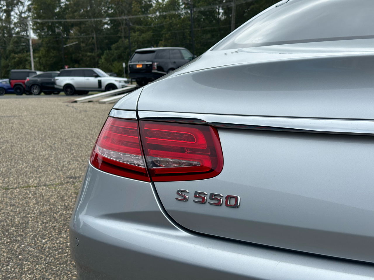 2017 Mercedes Benz S 550 4MATIC photo 3