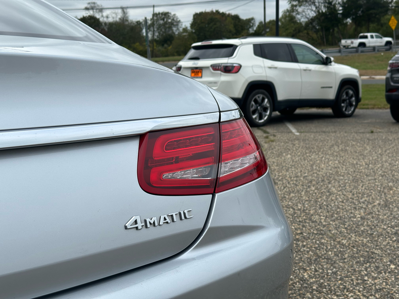 2017 Mercedes Benz S 550 4MATIC photo 4