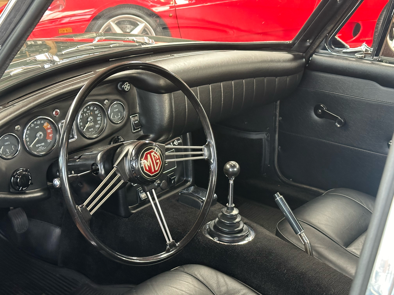 MG MGC GT  1969 MG MGC GT  1969