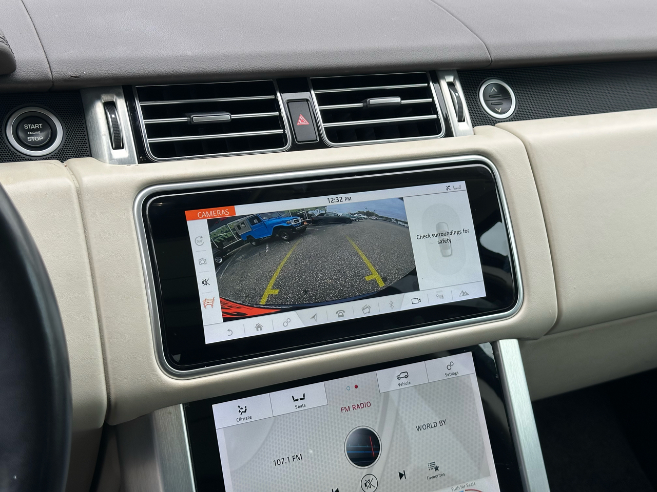 Land Rover Range Rover HSE SWB 2020 Land Rover Range Rover HSE SWB 2020