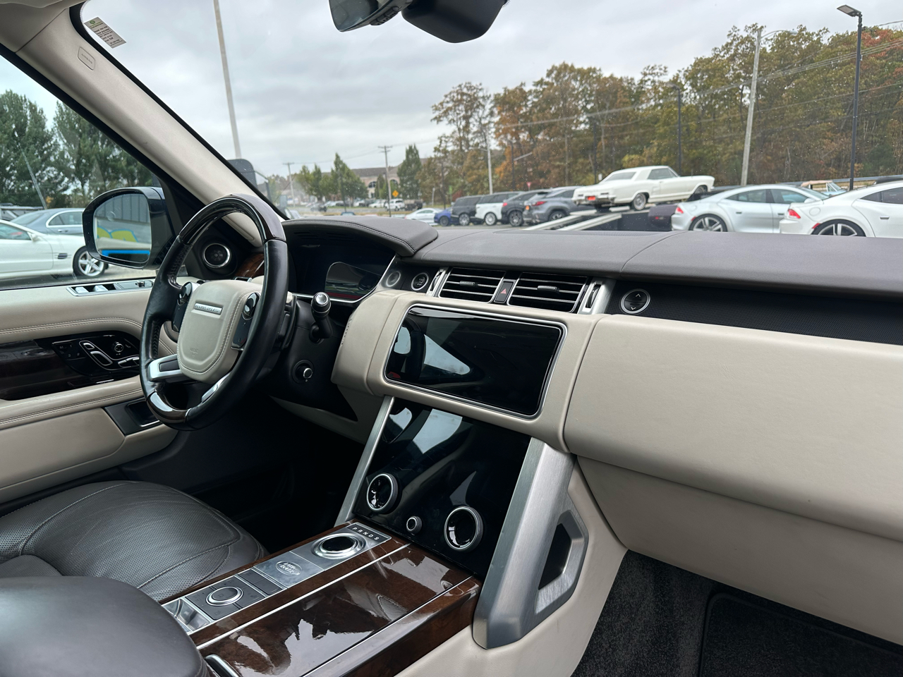 Land Rover Range Rover HSE SWB 2020 Land Rover Range Rover HSE SWB 2020