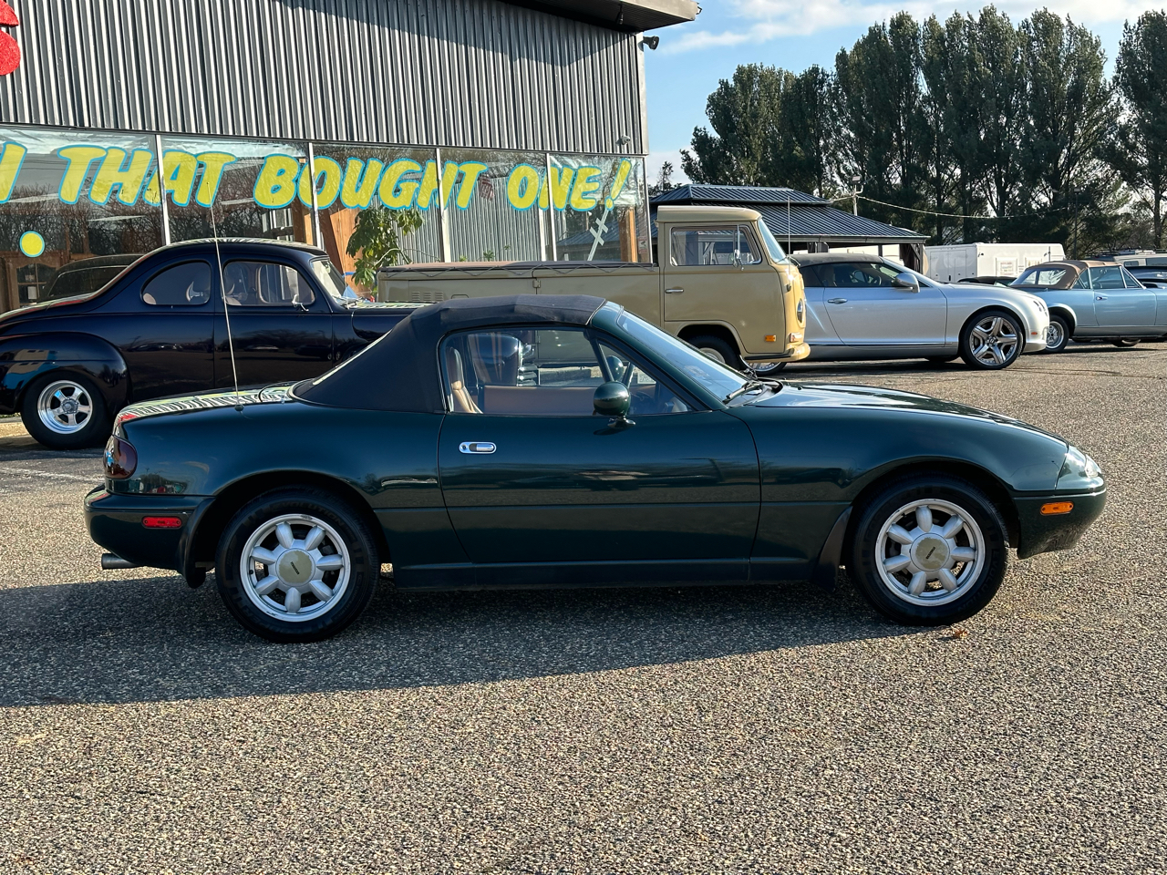 Mazda MX-5 Miata 2dr Convertible Special Edition 5-Spd 1991