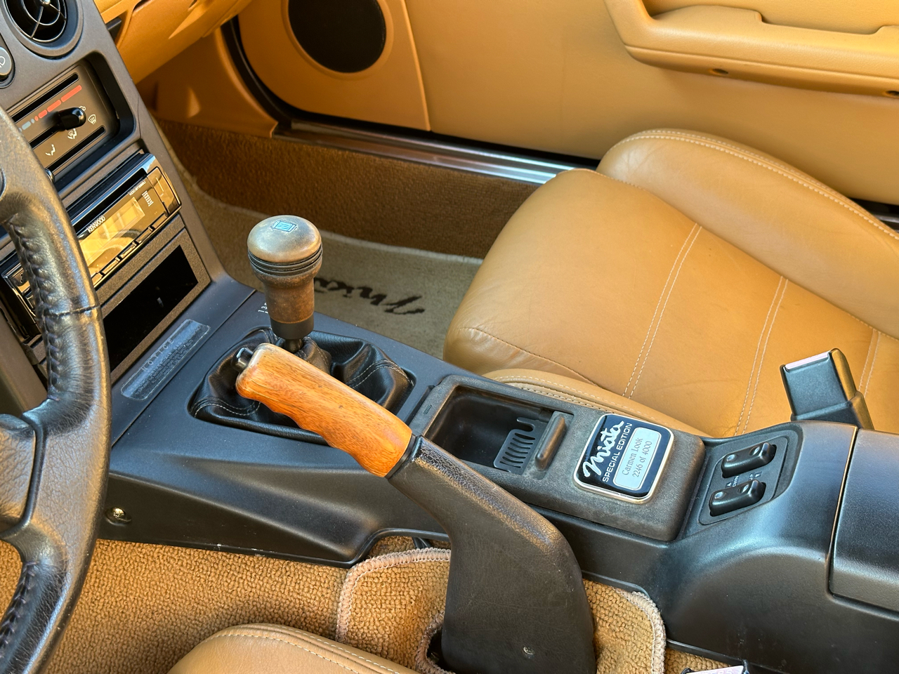 Mazda MX-5 Miata 2dr Convertible Special Edition 5-Spd 1991