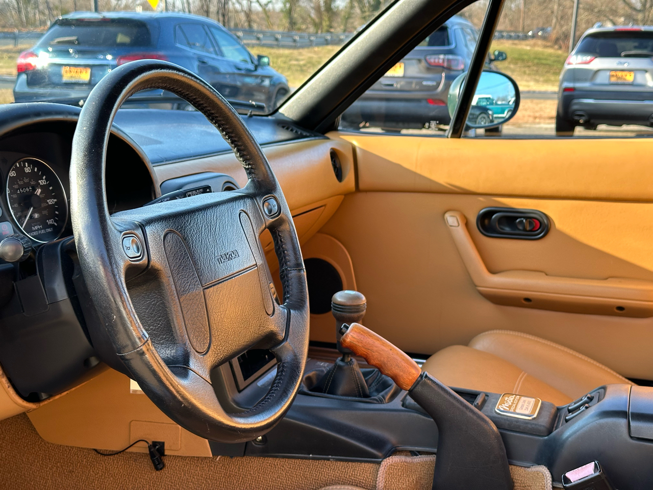 Mazda MX-5 Miata 2dr Convertible Special Edition 5-Spd 1991