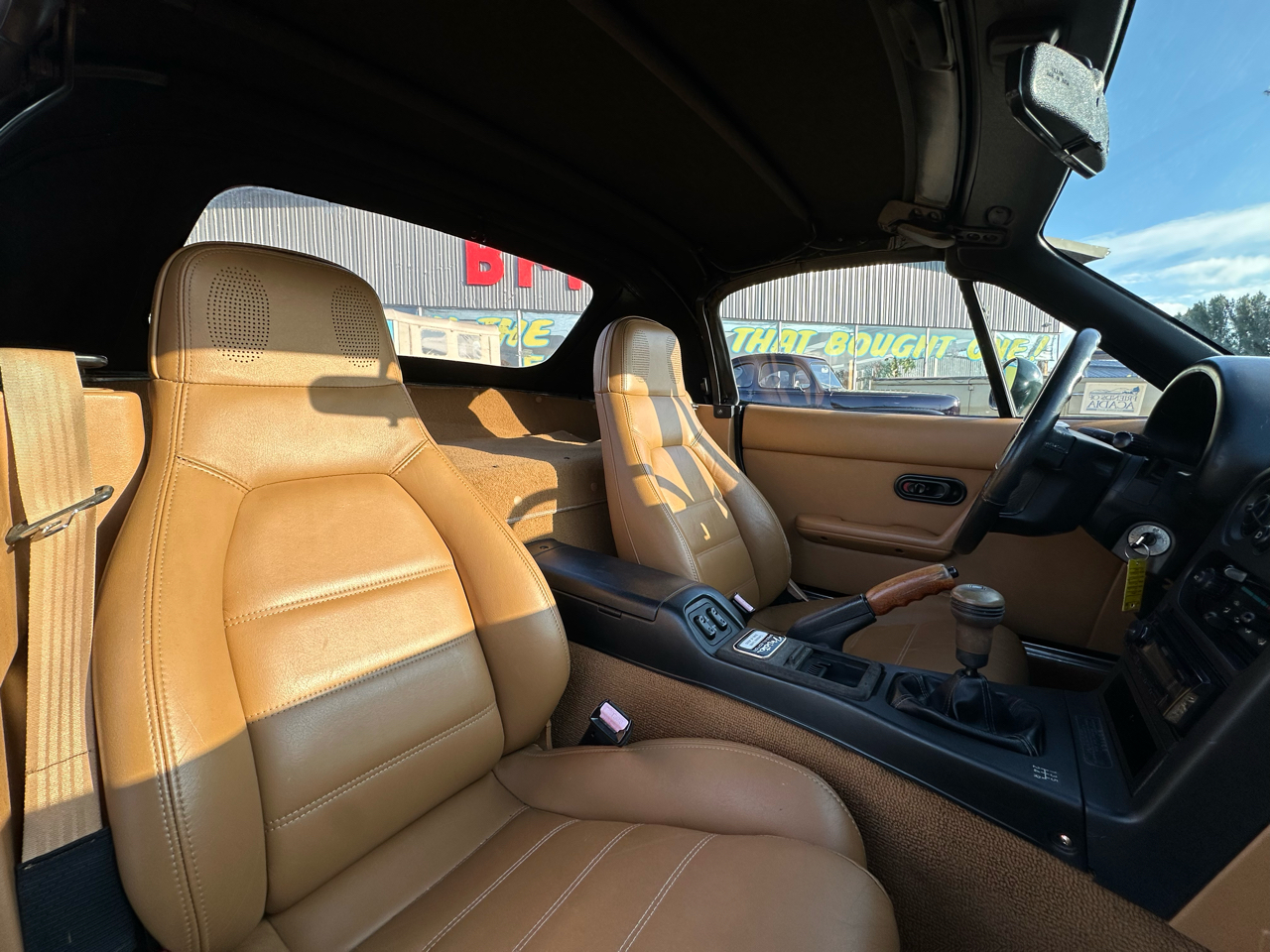 Mazda MX-5 Miata 2dr Convertible Special Edition 5-Spd 1991