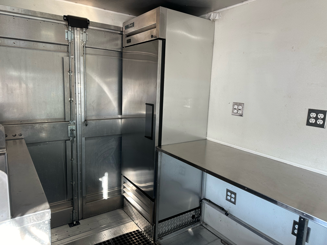 Ford F-59 Commercial Stripped Chassis 158" WB 2018